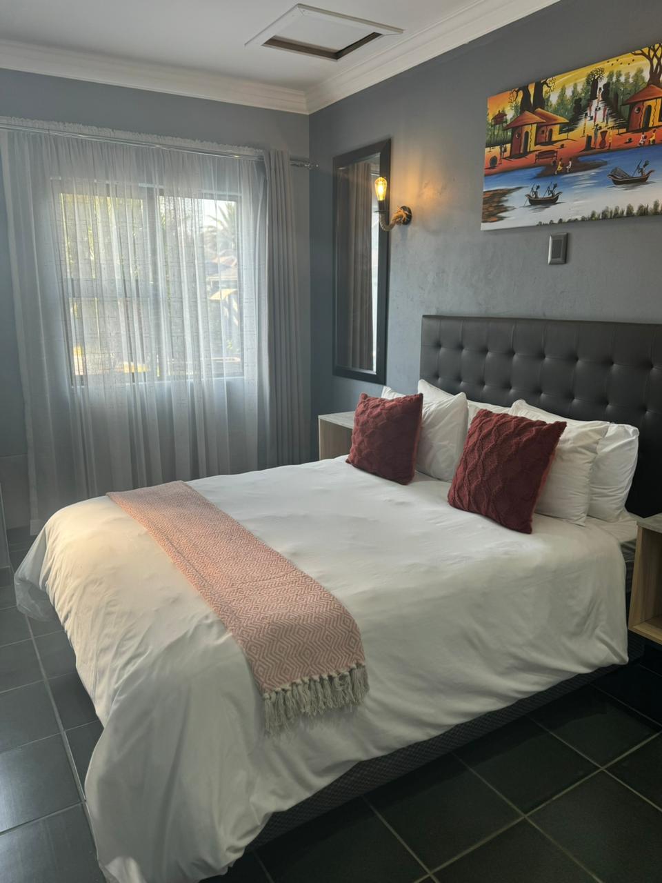 Luxury Room 32, Facing Swimming Pool